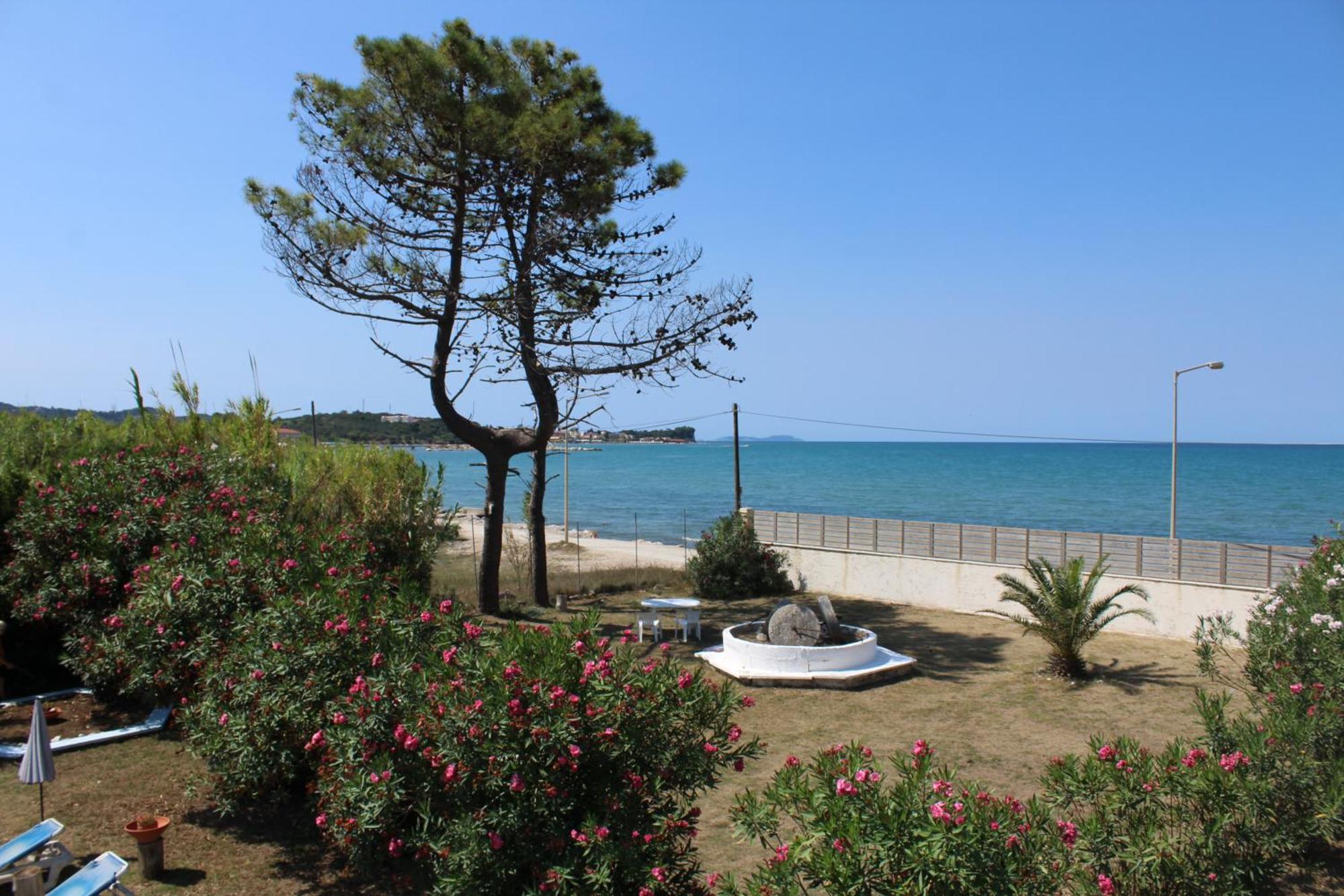 Anastazia'S Seaside Apartments Rodas Exterior foto